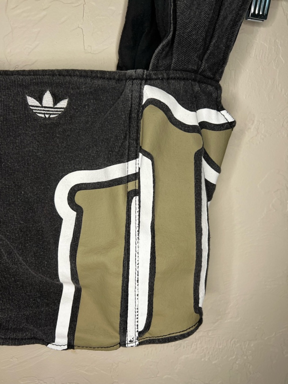 Adidas‎ Original GFX Coursage Gray Bustier Square Neck Streetwear Crop Top - Picture 6 of 10